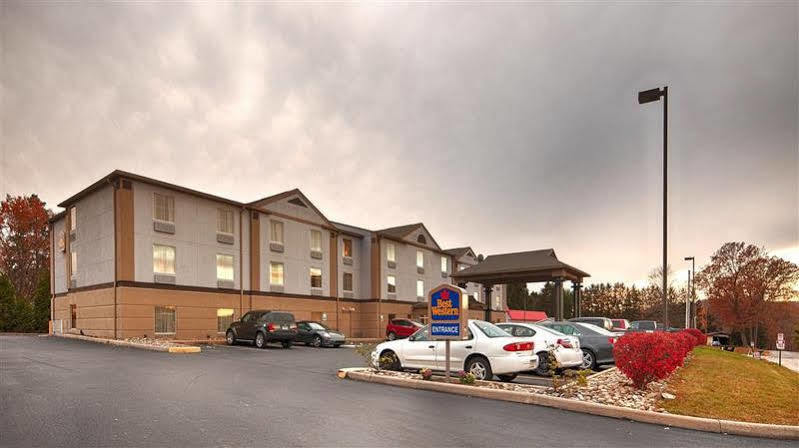 Days Inn By Wyndham Indiana Benjamin Franklin Highway Exterior photo